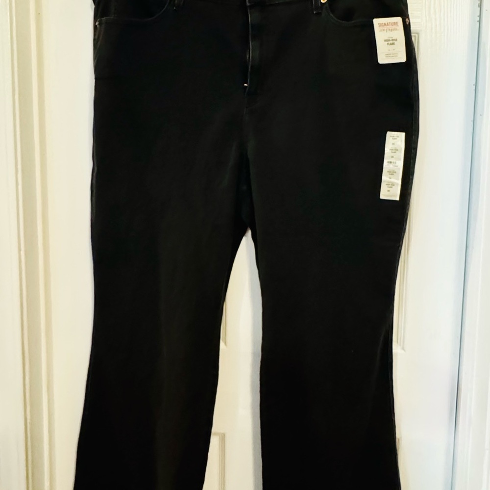 LEVI JEANS
